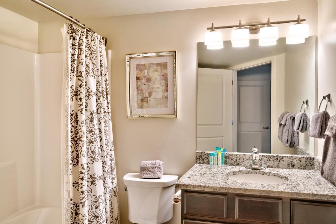 2G New Moab Redcliff Condo, Pool & Hot Tub Luaran gambar